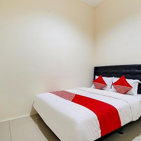 Super Oyo 90778 River Inn Malioboro Jogyakarta Zewnętrze zdjęcie