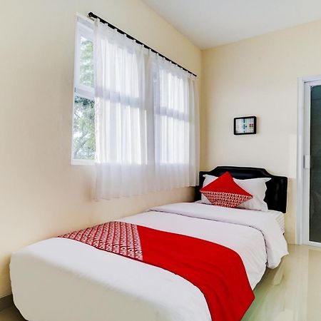 Super Oyo 90778 River Inn Malioboro Jogyakarta Zewnętrze zdjęcie