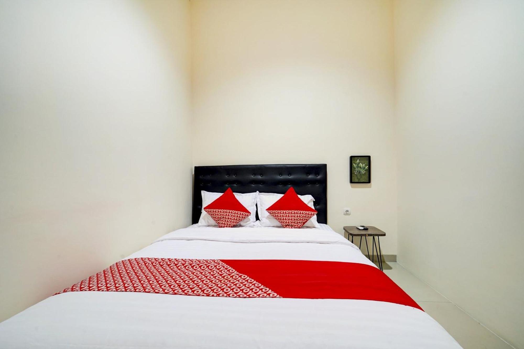 Super Oyo 90778 River Inn Malioboro Jogyakarta Zewnętrze zdjęcie