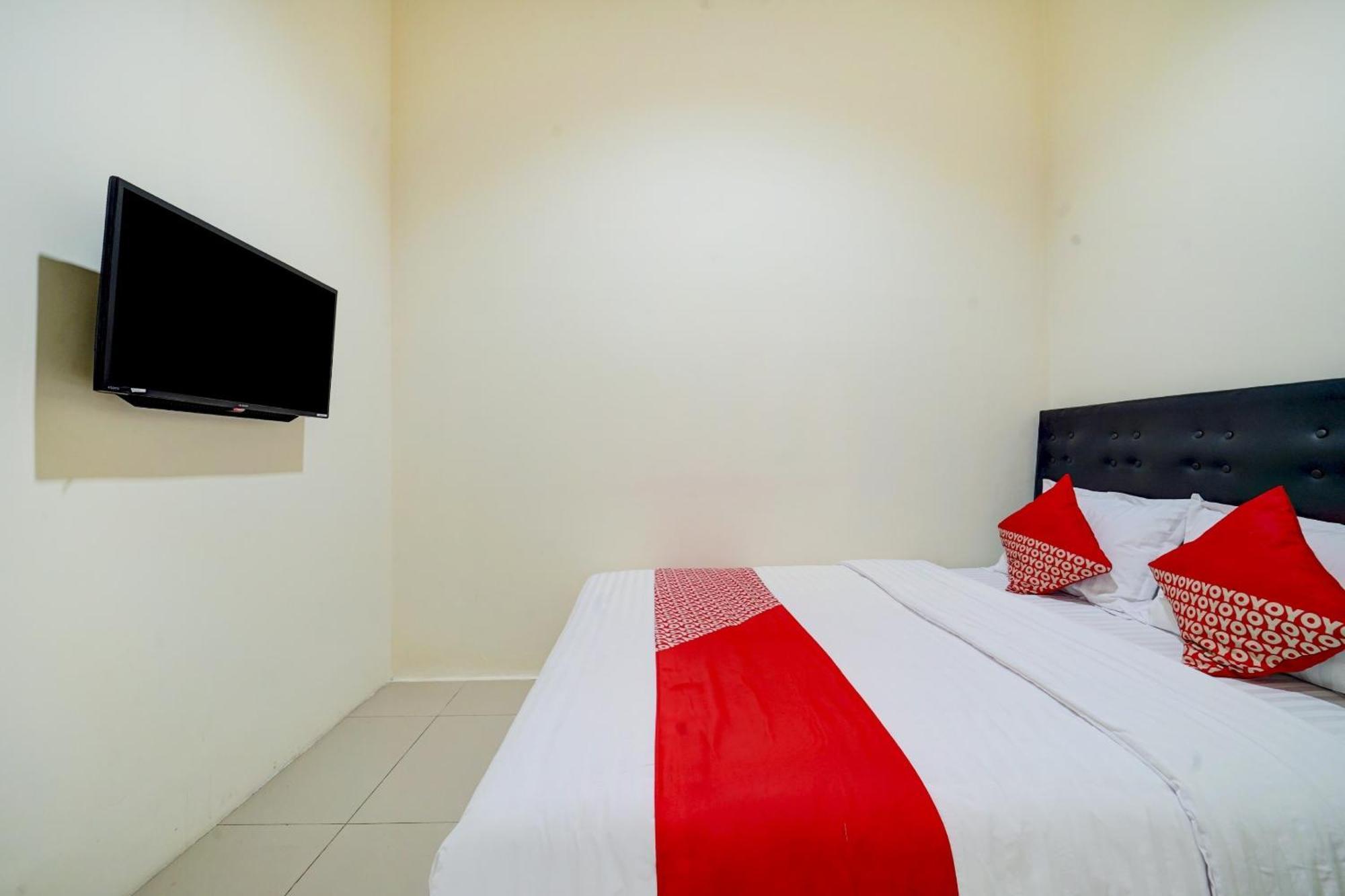 Super Oyo 90778 River Inn Malioboro Jogyakarta Zewnętrze zdjęcie